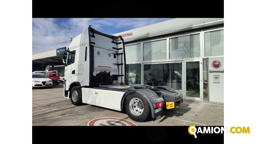 Iveco Mod. IVECO Vers. IVECO | Trattore Trattore | INDUSTRIAL CARS S.P.A