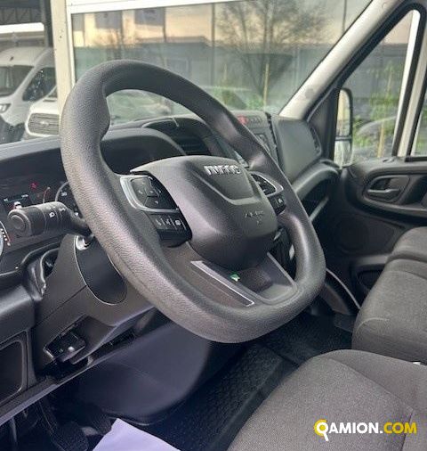 Iveco Mod. IVECO Vers. IVECO | Leggero Cabinato <= 35 q.li Furgonato | INDUSTRIAL CARS S.P.A