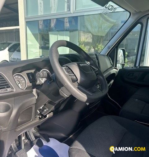 Iveco Mod. IVECO Vers. IVECO | Leggero Furgone <= 35 q.li Furgone di serie / Van | INDUSTRIAL CARS S.P.A