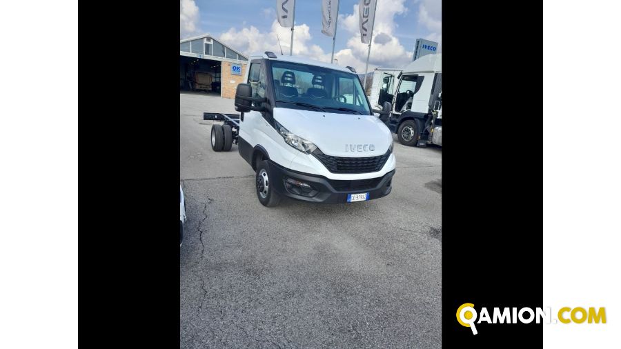 Iveco Mod. IVECO Vers. IVECO | Leggero Cabinato <= 35 q.li Telaio | INDUSTRIAL CARS S.P.A