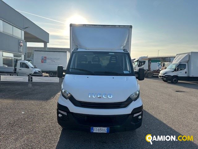 Iveco DAILY Vers. IVECO | Leggero Cabinato <= 35 q.li Furgonato con sponda | INDUSTRIAL CARS S.P.A