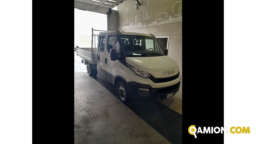 Iveco Mod. IVECO Vers. IVECO | Leggero Cabinato <= 35 q.li Cassone fisso doppia cabina | INDUSTRIAL CARS S.P.A