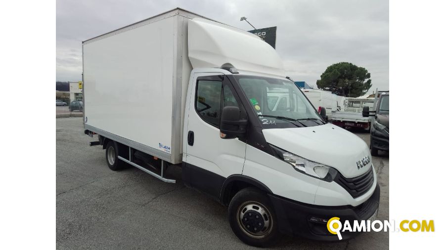 Iveco Mod. IVECO Vers. IVECO | Leggero Cabinato <= 35 q.li Furgonato con sponda | INDUSTRIAL CARS S.P.A