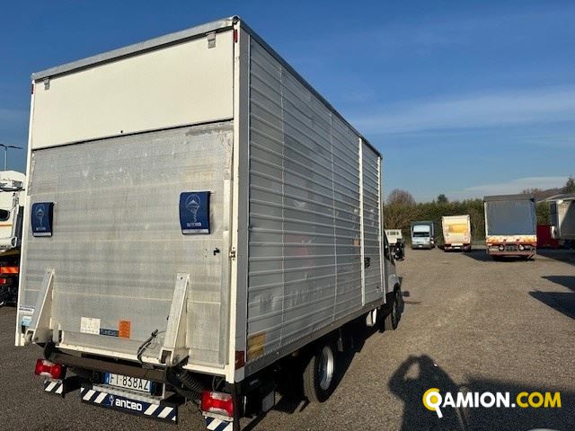 Iveco DAILY Vers. IVECO | Leggero Cabinato <= 35 q.li Furgonato con sponda | INDUSTRIAL CARS S.P.A