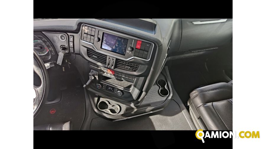 Iveco Mod. IVECO Vers. IVECO | Trattore Trattore | INDUSTRIAL CARS S.P.A