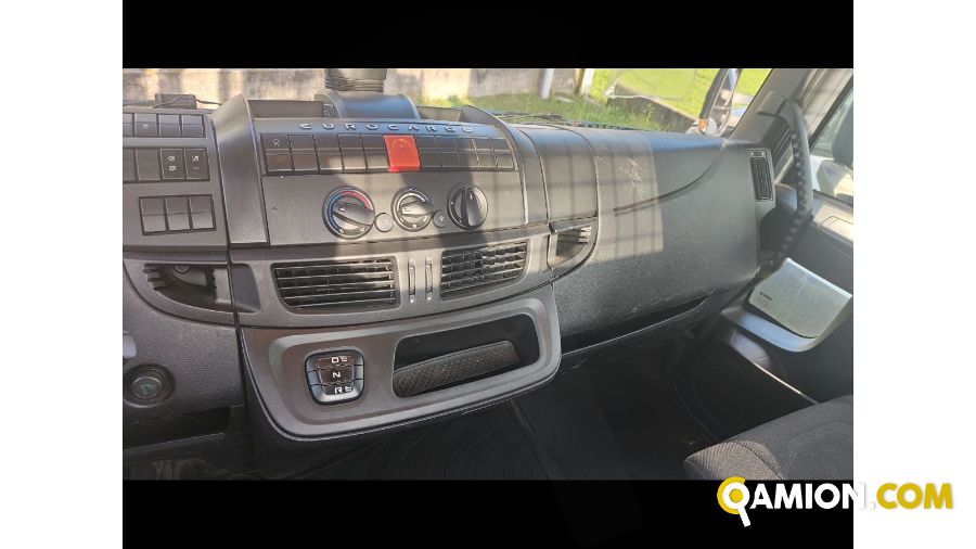 Iveco Mod. IVECO Vers. IVECO | Leggero Cabinato > 35 q.li Cassone fisso | INDUSTRIAL CARS S.P.A