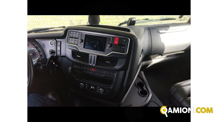 Iveco Mod. IVECO Vers. IVECO | Trattore Trattore | INDUSTRIAL CARS S.P.A
