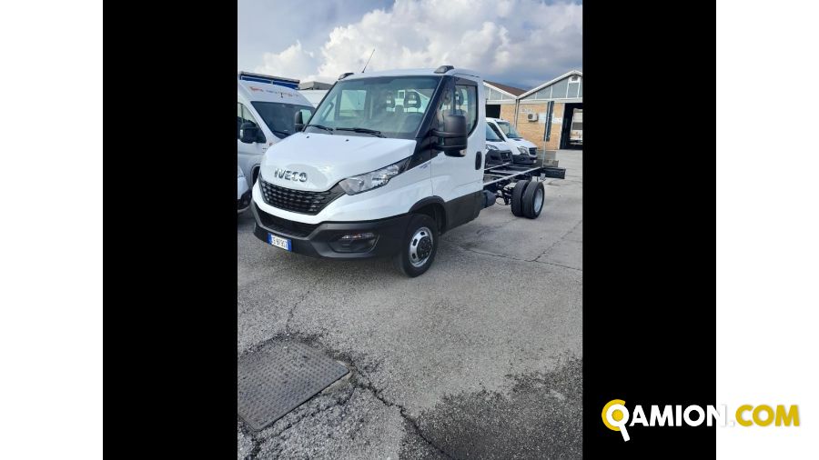 Iveco Mod. IVECO Vers. IVECO | Leggero Cabinato <= 35 q.li Telaio | INDUSTRIAL CARS S.P.A