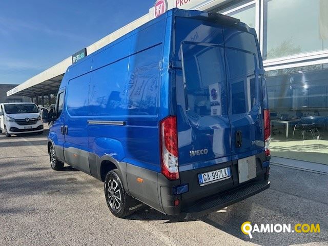 Iveco Mod. IVECO Vers. IVECO | Leggero Furgone <= 35 q.li Furgone di serie / Van | INDUSTRIAL CARS S.P.A