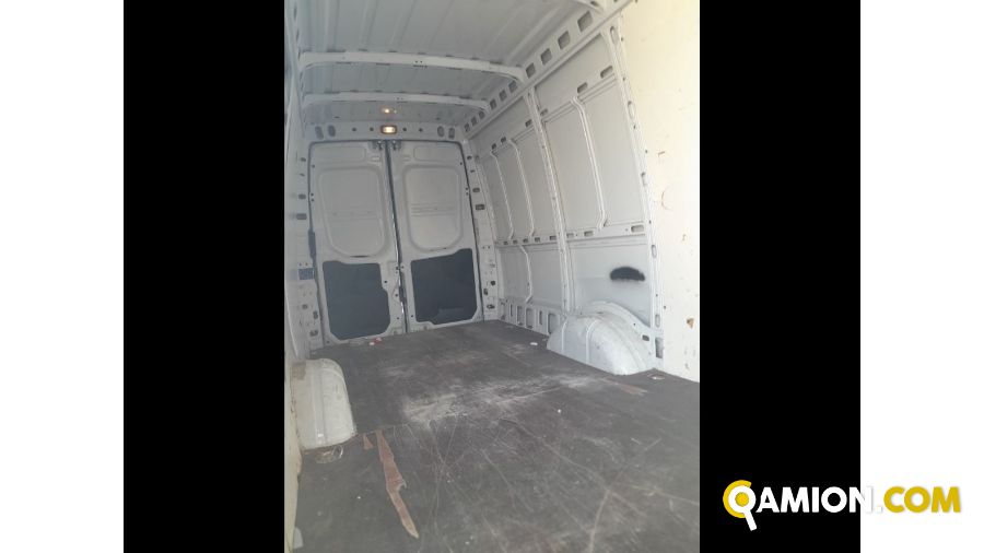 Iveco Mod. IVECO Vers. IVECO | Leggero Furgone <= 35 q.li Furgone di serie / Van | INDUSTRIAL CARS S.P.A