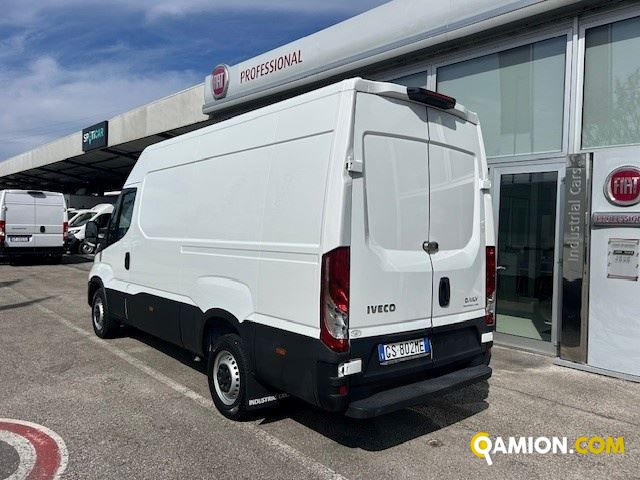 Iveco Mod. IVECO Vers. IVECO | Leggero Furgone <= 35 q.li Furgone di serie / Van | INDUSTRIAL CARS S.P.A