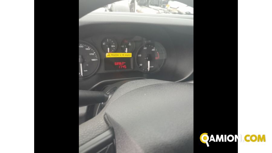 Iveco Mod. IVECO Vers. IVECO | Leggero Cabinato <= 35 q.li Furgonato | INDUSTRIAL CARS S.P.A