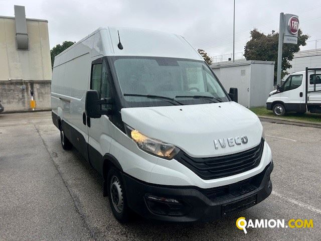 Iveco Mod. IVECO Vers. IVECO | Leggero Cabinato <= 35 q.li Furgone di serie / Van | INDUSTRIAL CARS S.P.A