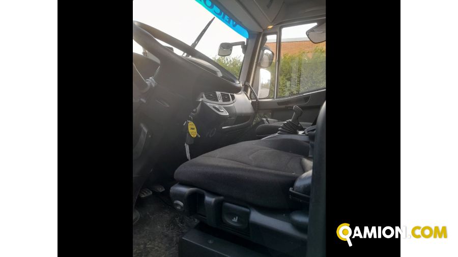 Iveco Mod. IVECO Vers. IVECO | Leggero Cabinato > 35 q.li Furgonato con sponda | INDUSTRIAL CARS S.P.A