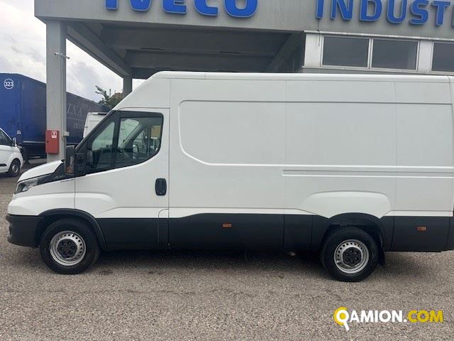 Iveco Mod. IVECO Vers. IVECO | Leggero Furgone <= 35 q.li Furgone di serie / Van | INDUSTRIAL CARS S.P.A