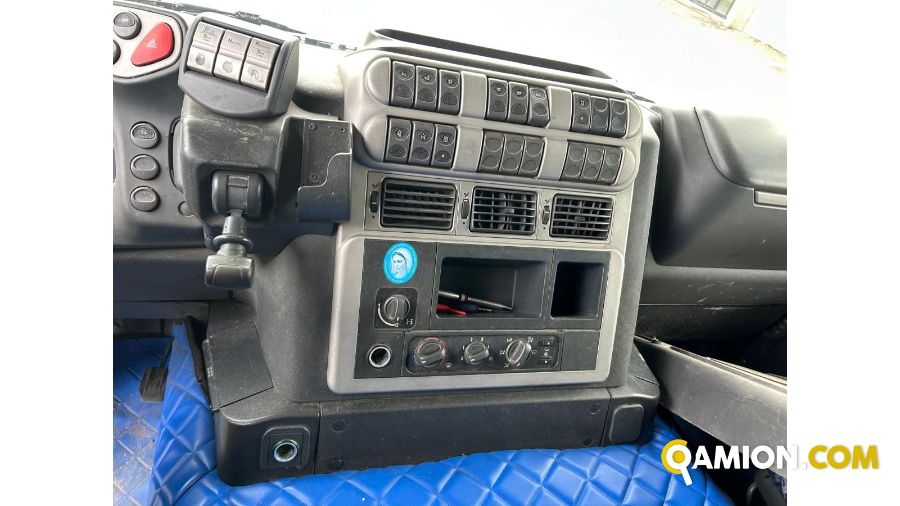 Iveco Mod. IVECO Vers. IVECO | Motrice Cassone fisso con centina | INDUSTRIAL CARS S.P.A