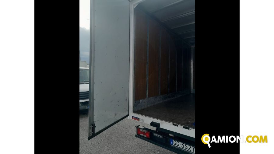 Iveco Mod. IVECO Vers. IVECO | Leggero Cabinato <= 35 q.li Furgonato | INDUSTRIAL CARS S.P.A