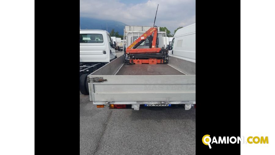 Iveco Mod. IVECO Vers. IVECO | Leggero Cabinato <= 35 q.li Cassone fisso con Gru | INDUSTRIAL CARS S.P.A