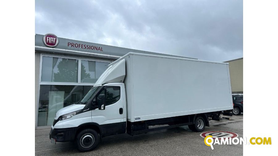 Iveco Mod. IVECO Vers. IVECO | Leggero Cabinato <= 35 q.li Furgonato con sponda | INDUSTRIAL CARS S.P.A