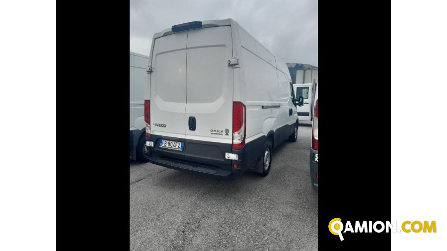 Iveco Mod. IVECO Vers. IVECO | Leggero Furgone <= 35 q.li Furgone di serie / Van | INDUSTRIAL CARS S.P.A