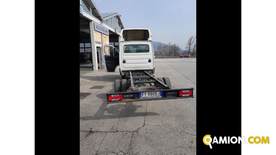 Iveco Mod. IVECO Vers. IVECO | Leggero Cabinato <= 35 q.li Telaio | INDUSTRIAL CARS S.P.A