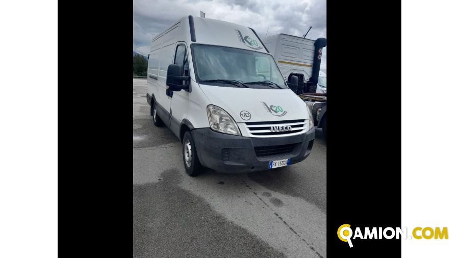 Iveco Mod. IVECO Vers. IVECO | Leggero Furgone <= 35 q.li Furgone di serie / Van | INDUSTRIAL CARS S.P.A