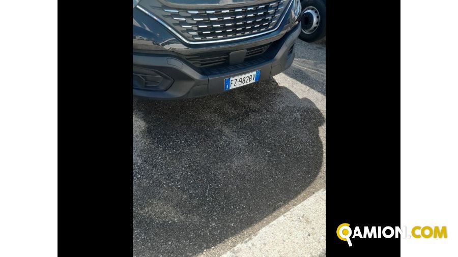 Iveco Mod. IVECO Vers. IVECO | Leggero Cabinato <= 35 q.li Cassone fisso | INDUSTRIAL CARS S.P.A