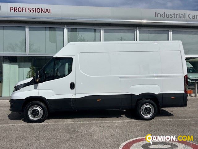 Iveco Mod. IVECO Vers. IVECO | Leggero Furgone <= 35 q.li Furgone di serie / Van | INDUSTRIAL CARS S.P.A