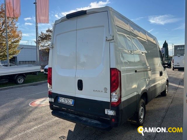 Iveco Mod. IVECO Vers. IVECO | Leggero Furgone <= 35 q.li Furgone di serie / Van | INDUSTRIAL CARS S.P.A