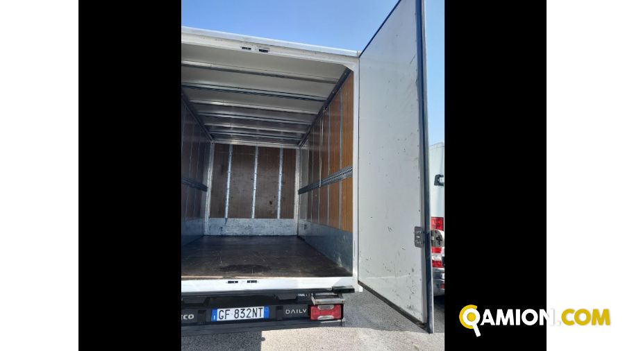 Iveco Mod. IVECO Vers. IVECO | Leggero Furgone <= 35 q.li Furgonato | INDUSTRIAL CARS S.P.A