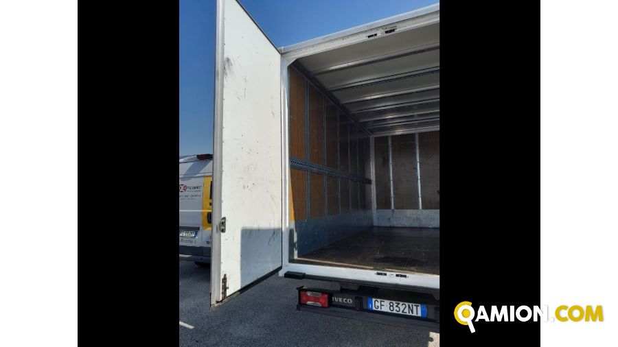 Iveco Mod. IVECO Vers. IVECO | Leggero Furgone <= 35 q.li Furgonato | INDUSTRIAL CARS S.P.A
