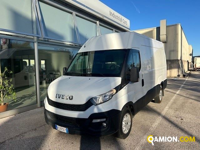 Iveco Mod. IVECO Vers. IVECO | Leggero Furgone <= 35 q.li Furgone di serie / Van | INDUSTRIAL CARS S.P.A