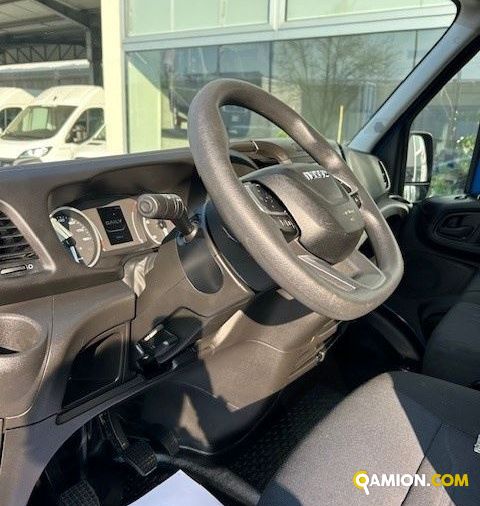 Iveco Mod. IVECO Vers. IVECO | Leggero Cabinato <= 35 q.li Furgonato | INDUSTRIAL CARS S.P.A