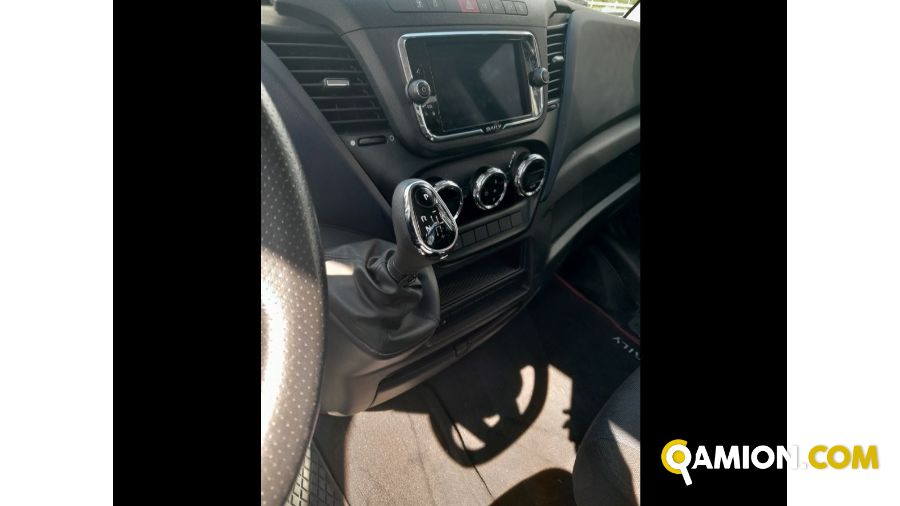 Iveco Mod. IVECO Vers. IVECO | Leggero Cabinato <= 35 q.li Cassone fisso | INDUSTRIAL CARS S.P.A