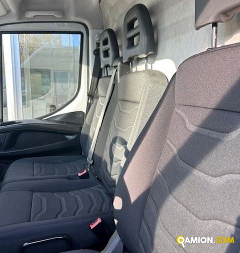 Iveco Mod. IVECO Vers. IVECO | Leggero Furgone <= 35 q.li Furgone di serie / Van | INDUSTRIAL CARS S.P.A