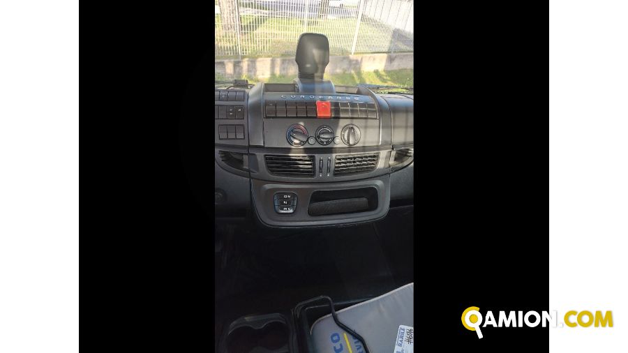 Iveco Mod. IVECO Vers. IVECO | Leggero Cabinato > 35 q.li Cassone fisso | INDUSTRIAL CARS S.P.A