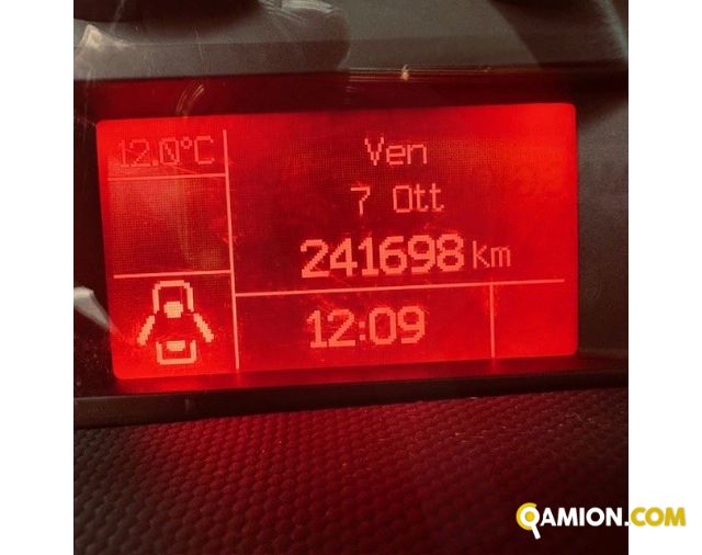 Iveco Mod. IVECO Vers. IVECO | Leggero Cabinato <= 35 q.li Cassone fisso | INDUSTRIAL CARS S.P.A