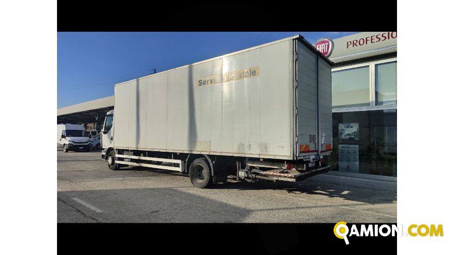 Renault trucks Mod. RENAULT TRUCKS Vers. RENAULT TRUCKS | Trattore Trattore | INDUSTRIAL CARS S.P.A
