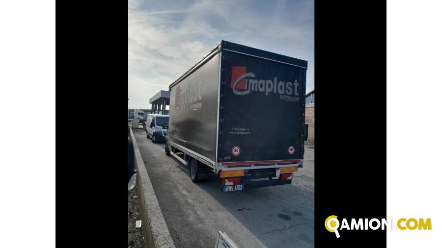 Mercedes Mod. MERCEDES V.I. Vers. MERCEDES V.I. | Leggero Cabinato > 35 q.li Cassone fisso con centina | INDUSTRIAL CARS S.P.A