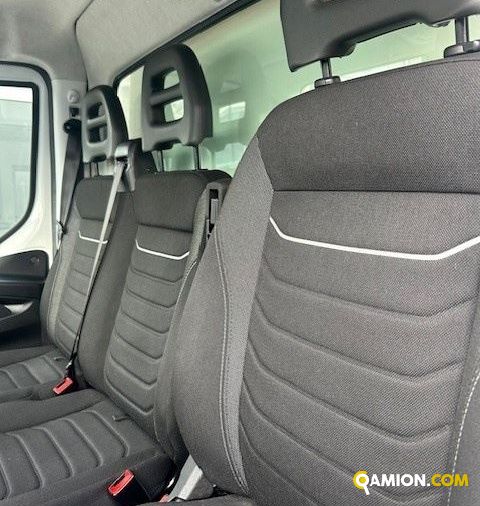 Iveco Mod. IVECO Vers. IVECO | Leggero Cabinato <= 35 q.li Furgonato | INDUSTRIAL CARS S.P.A