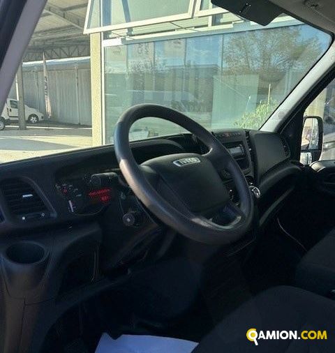 Iveco Mod. IVECO Vers. IVECO | Leggero Furgone <= 35 q.li Furgone di serie / Van | INDUSTRIAL CARS S.P.A