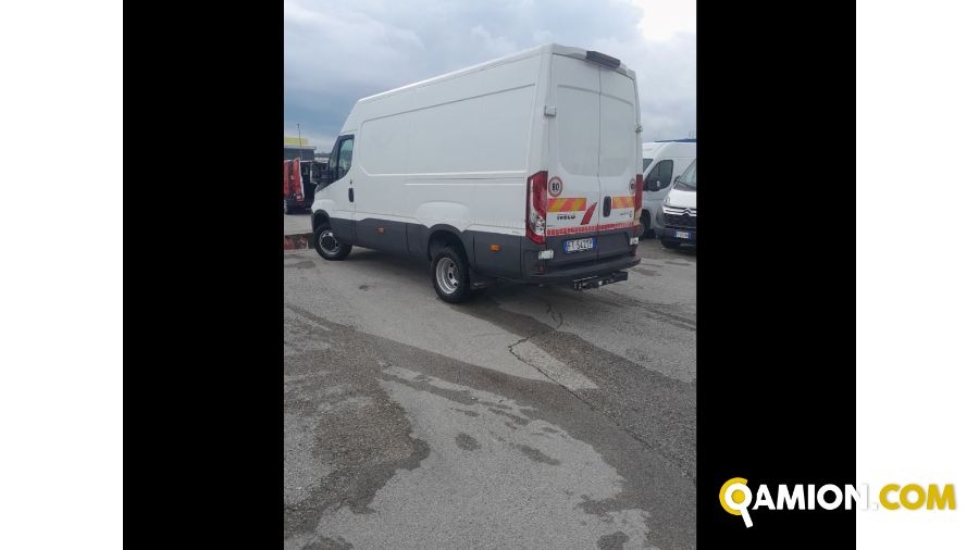 Iveco Mod. IVECO Vers. IVECO | Leggero Cabinato > 35 q.li Furgone di serie / Van | INDUSTRIAL CARS S.P.A