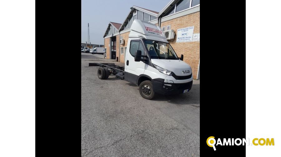 Iveco Mod. IVECO Vers. IVECO | Leggero Cabinato <= 35 q.li Telaio | INDUSTRIAL CARS S.P.A