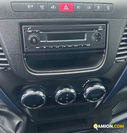 Iveco Mod. IVECO Vers. IVECO | Leggero Furgone <= 35 q.li Furgone di serie / Van | INDUSTRIAL CARS S.P.A