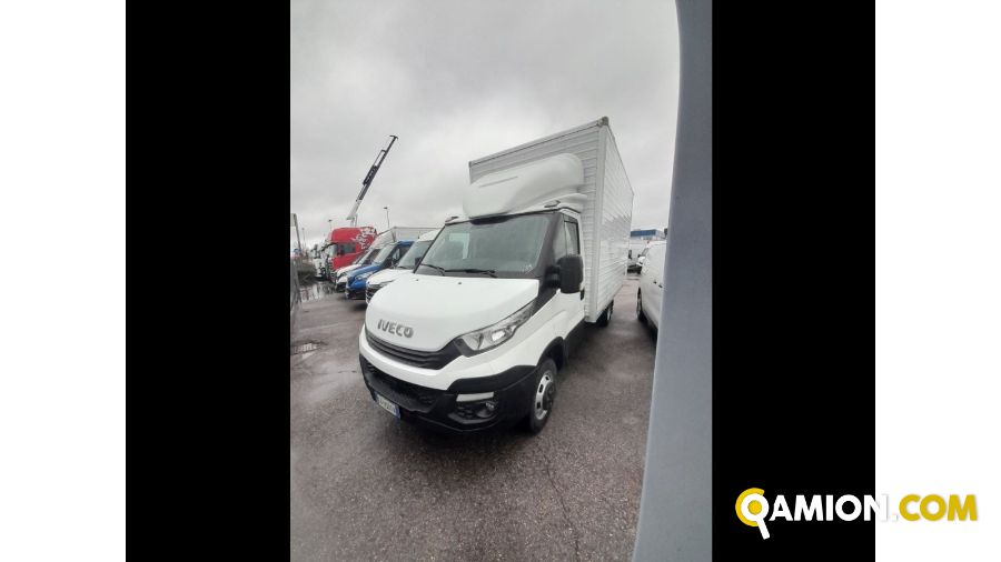 Iveco Mod. IVECO Vers. IVECO | Leggero Cabinato <= 35 q.li Furgonato | INDUSTRIAL CARS S.P.A