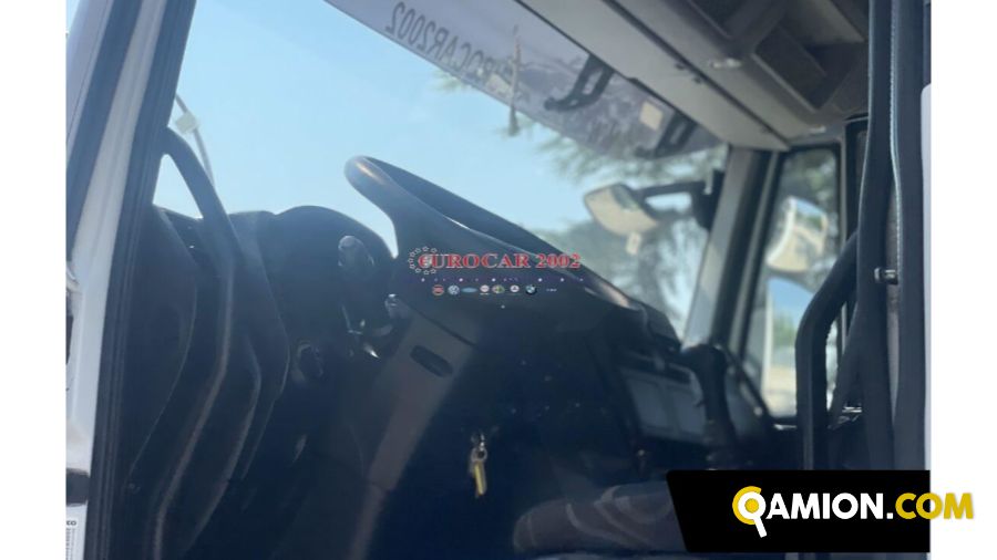 Iveco Stralis 330 Hi Way 2 Assi Q 180 Stralis 330 Hi Way 2 Assi Q 180 | EUROCAR2002 S.R.L.S.