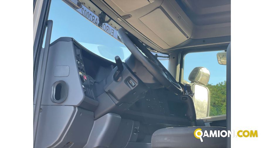 Scania SERIE R 560