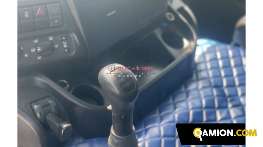Iveco Stralis 330 Hi Way 2 Assi Q 180 Stralis 330 Hi Way 2 Assi Q 180 | EUROCAR2002 S.R.L.S.