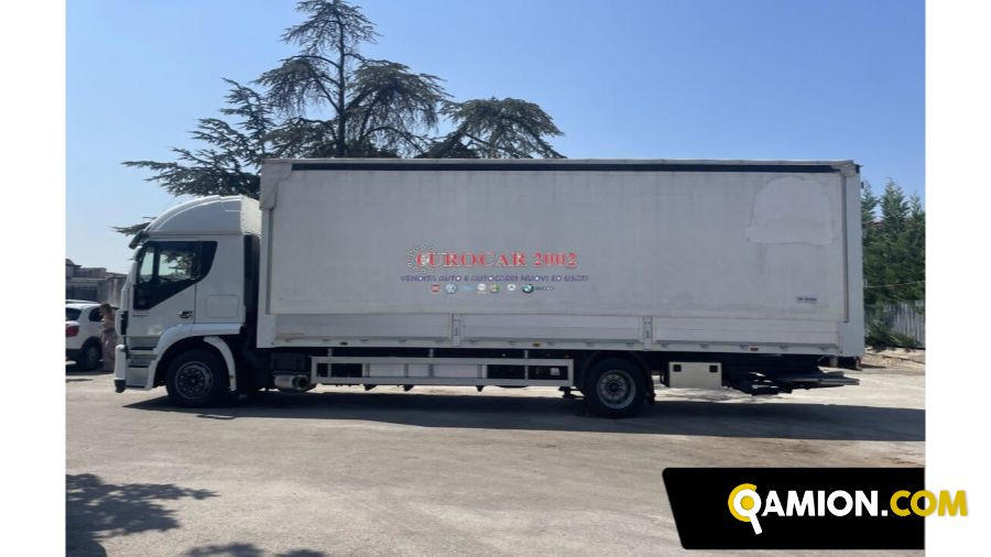 Iveco Stralis 330 Hi Way 2 Assi Q 180 Stralis 330 Hi Way 2 Assi Q 180 | EUROCAR2002 S.R.L.S.