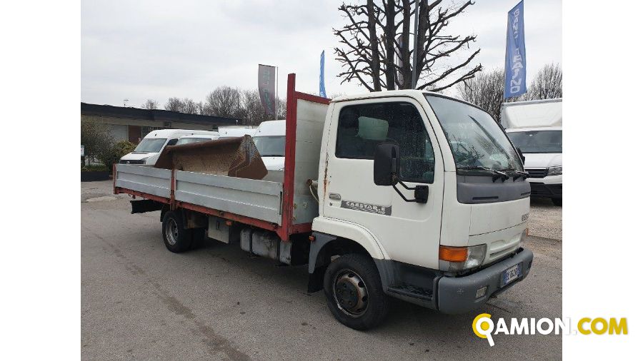 Nissan CABSTAR cassone fisso | Altro Altro